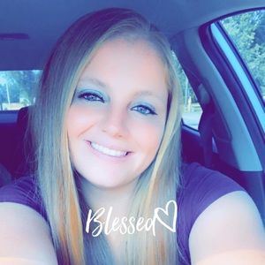 Meet your Posher, Lexy